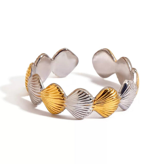 Coastal Seashell Ring – Gold & Silver Stainless Steel